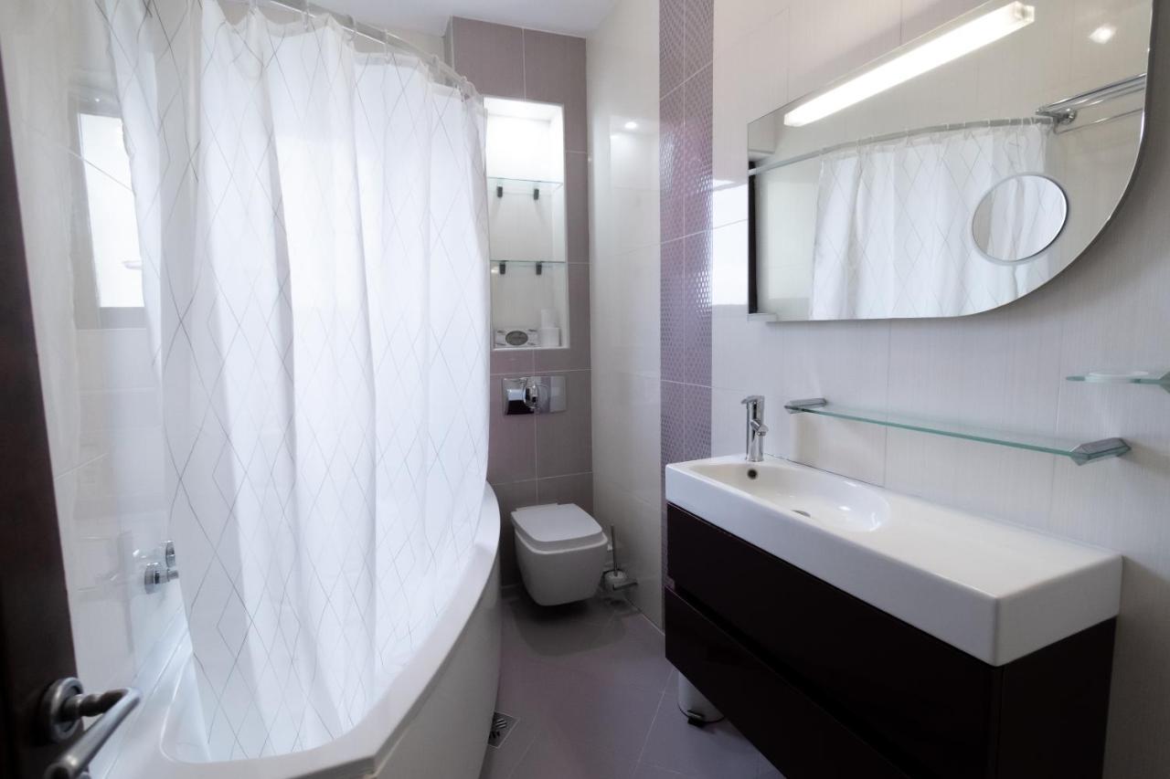 브라쇼브 Db Apt - Comfort And Space In The Heart Of Old Town 아파트 외부 사진